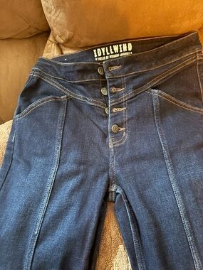 Idyllwind Women’s Dark Blue High-Rise Button-Fly Jeans inseam front & back